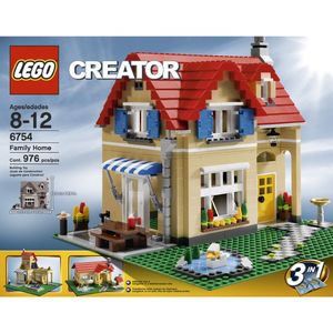 Cover Art for 0673419111621, Family Home Set 6754 by LEGO