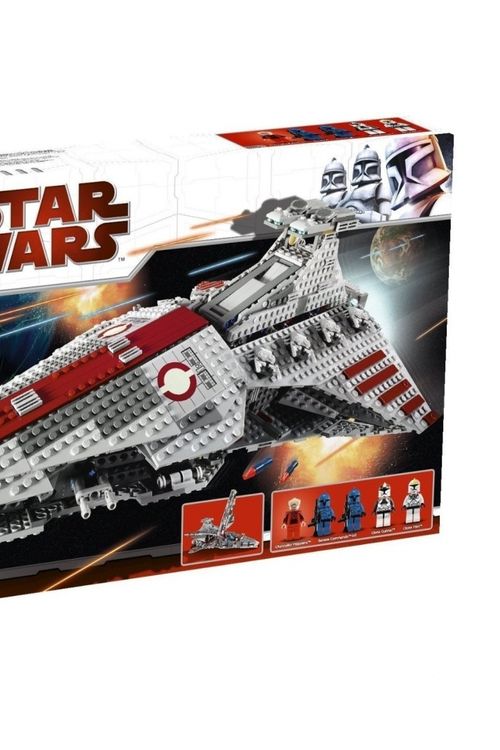 Cover Art for 5702014533370, Venator-Class Republic Attack Cruiser Set 8039 by LEGO