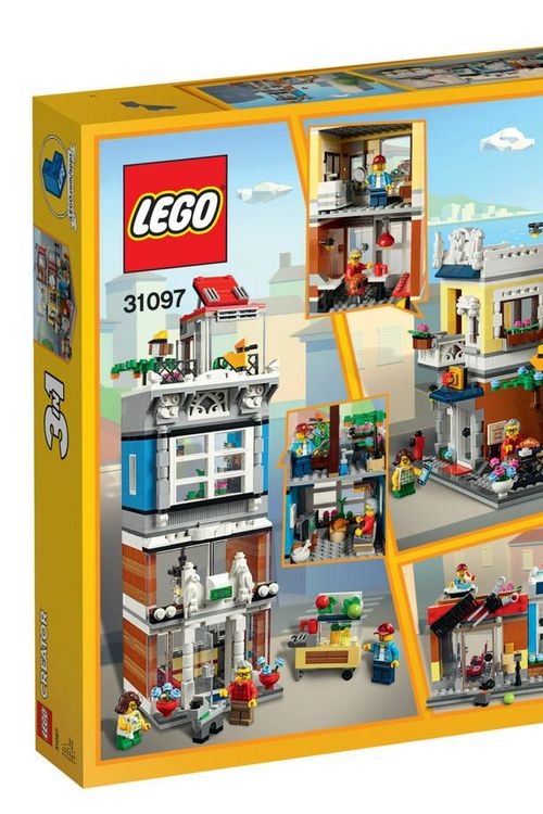 Cover Art for 5702016367911, Townhouse Pet Shop & Café Set 31097 by LEGO