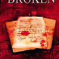 Cover Art for 9781841493428, Broken by Kelley Armstrong