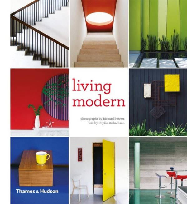 Cover Art for 9780500516980, Living Modern by Phyllis Richardson