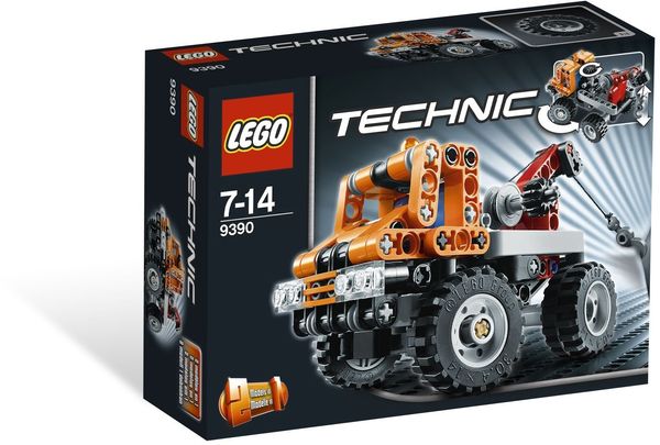 Cover Art for 0673419166935, Mini Tow Truck Set 9390 by Lego