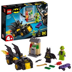Cover Art for 5702016369755, Batman vs. The Riddler Robbery Set 76137 by LEGO