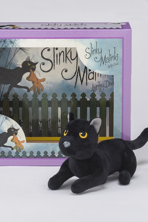 Cover Art for 9780143308485, Slinky Malinki Book & Toy Set by Lynley Dodd