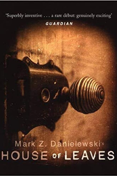 Cover Art for B08QFVM5FZ, House Of Leaves Paperback 6 July 2000 by Mark Z Danielewski