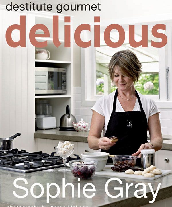 Cover Art for 9781869419103, Delicious by Sophie Gray