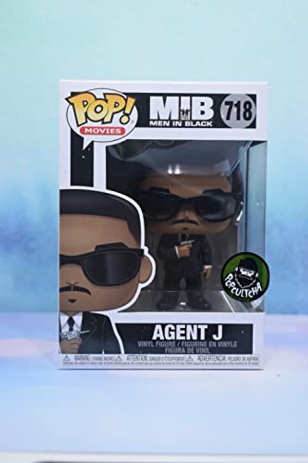 Cover Art for 0889698377157, Funko POP! Movies Men In Black #718 Agent J - Funko Shop Limited Exclusive by Funko