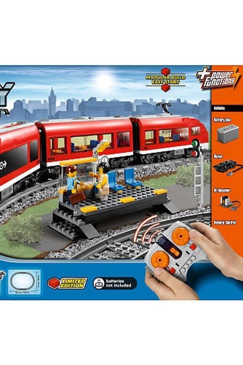 Cover Art for 0673419130592, Passenger Train Set 7938 by LEGO – City