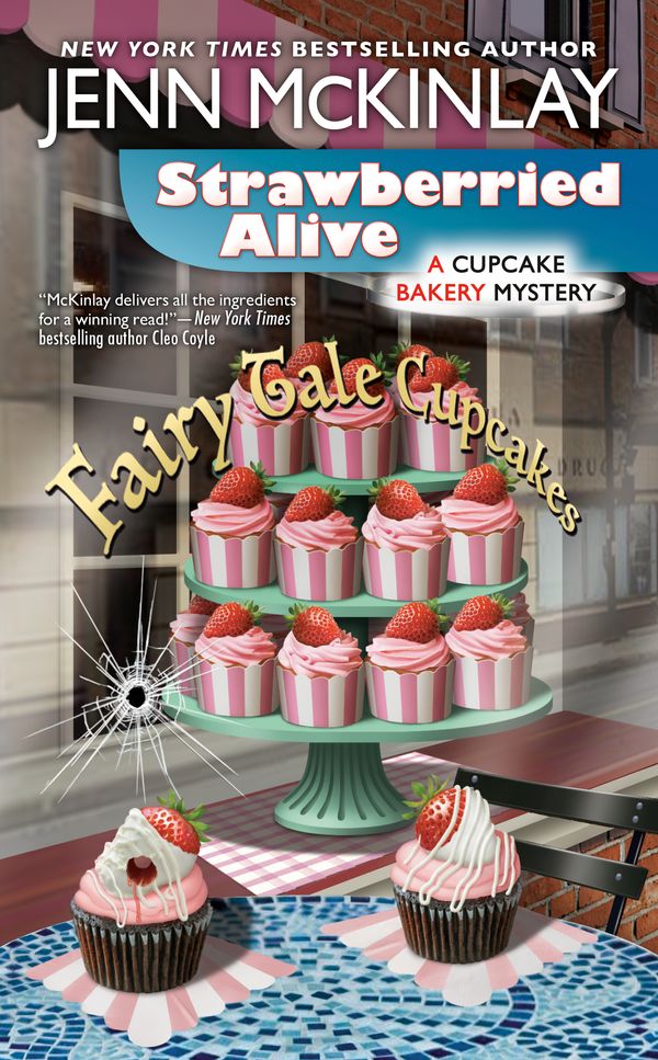 Cover Art for 9780593333396, Strawberried Alive (Cupcake Bakery Mystery) by Jenn McKinlay