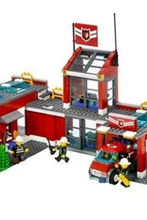 Cover Art for 0673419090834, Fire Station Set 7945 by LEGO UK