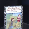 Cover Art for 9780545158343, Horrible Harry Bugs the Three Bears by SUZY KLINE