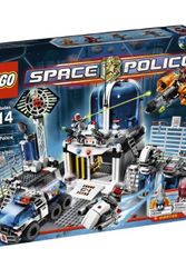 Cover Art for 0673419129961, Space Police Central Set 5985 by LEGO Space Police