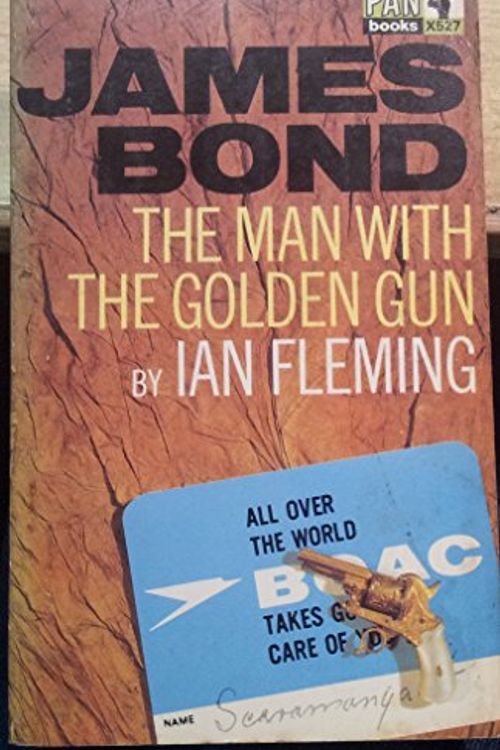 Cover Art for 9780330105279, The Man with the Golden Gun by Ian Fleming