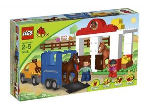 Cover Art for 0673419128841, Horse Stables Set 5648 by Lego