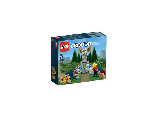 Cover Art for 5702015595438, Fountain Set 40221 by LEGO