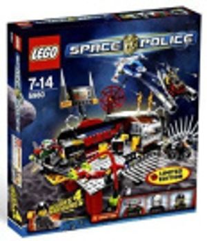 Cover Art for 0673419113212, Squidman's Pitstop Set 5980 by Lego