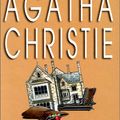 Cover Art for 9782702413739, Chat Et Les Pigeons (Club Des Masques) (French Edition) by Agatha Christie
