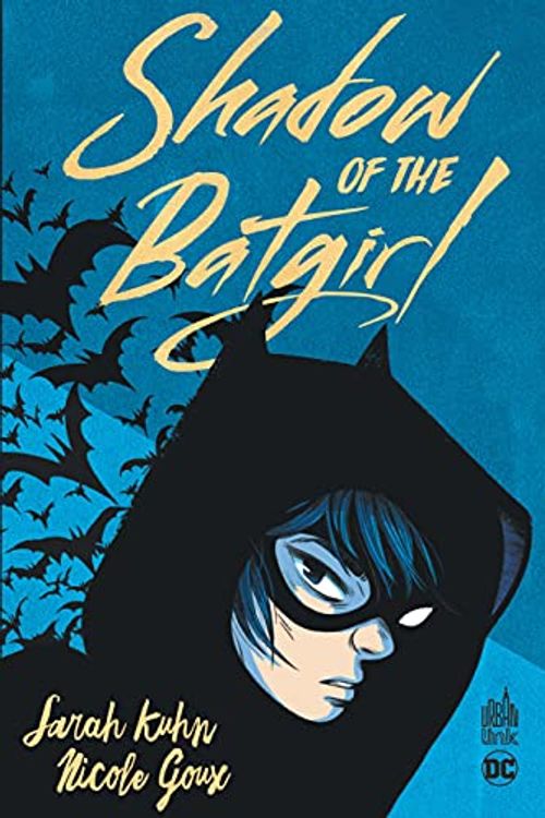 Cover Art for 9782381330099, Shadow of the Batgirl by Sarah Kuhn