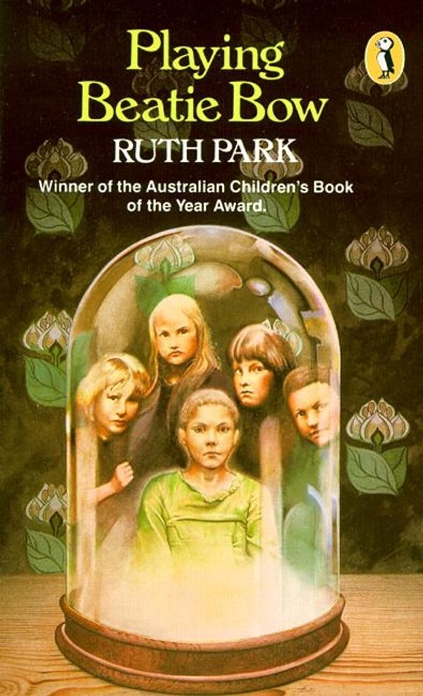 Cover Art for 9780140314601, Playing Beatie Bow by Ruth Park