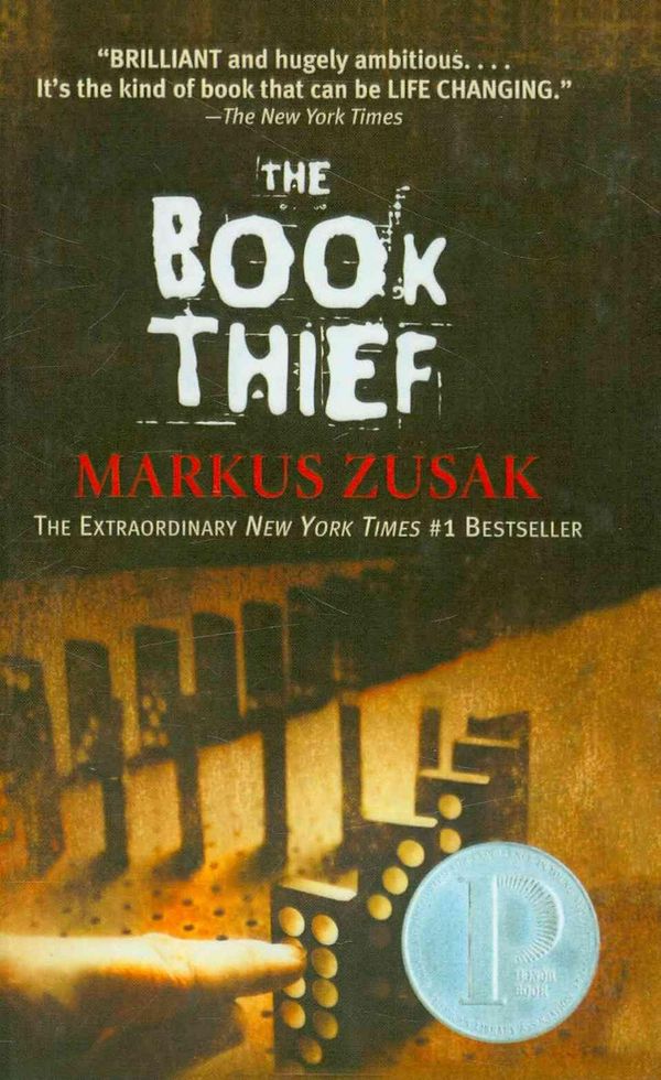 Cover Art for 9780756984403, The Book Thief by Markus Zusak