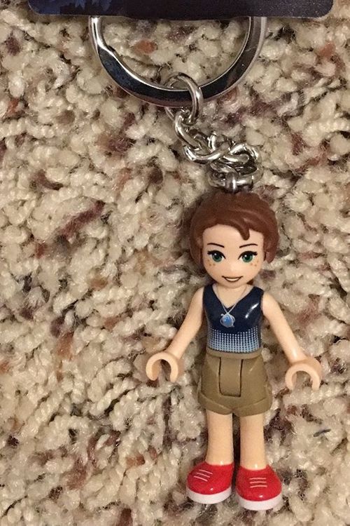 Cover Art for 0673419252874, Emily Jones Key Chain Set 853559 by LEGO