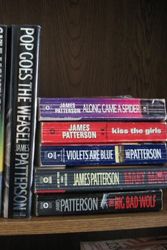 Cover Art for B0012M19W8, Kiss the Girls by James Patterson