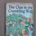 Cover Art for 9780356024080, Clue in the Crumbling Wall by Carolyn Keene