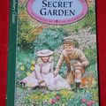 Cover Art for 9780140364361, The Secret Garden by Frances Hodgson Burnett