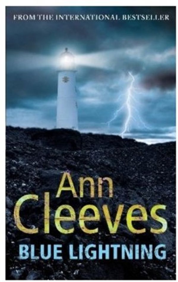 Cover Art for 9780330513739, Blue Lightning by Ann Cleeves