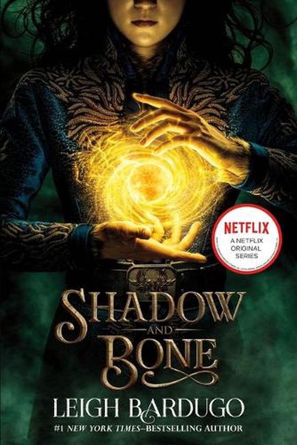 Cover Art for 9781250777881, Shadow and Bone (Shadow and Bone Trilogy, 1) by Leigh Bardugo