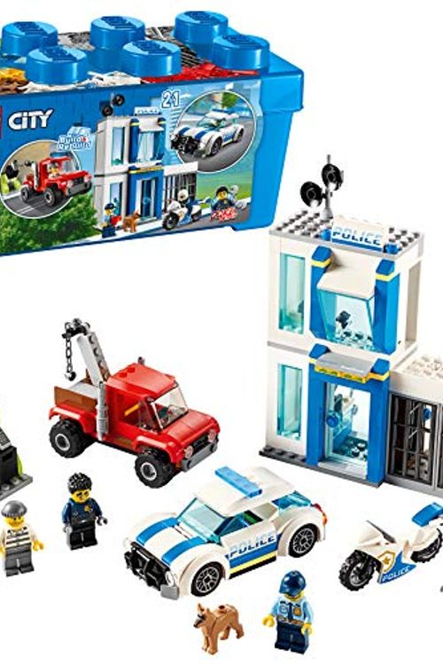 Cover Art for 5702016669022, Police Brick Box Set 60270 by LEGO