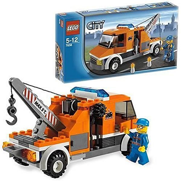 Cover Art for 0673419112475, Tow Truck Set 7638 by LEGO