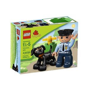 Cover Art for 0673419144346, Policeman Set 5678 by LEGO