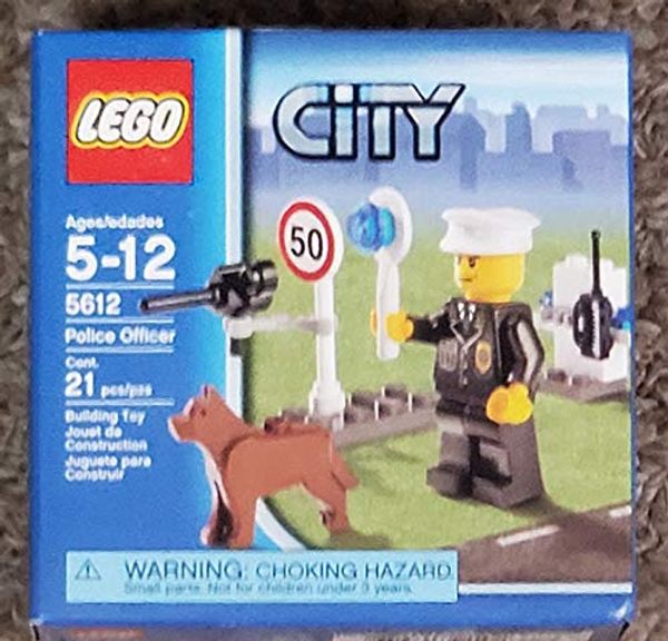 Cover Art for 0673419102377, Police Officer Set 5612 by LEGO