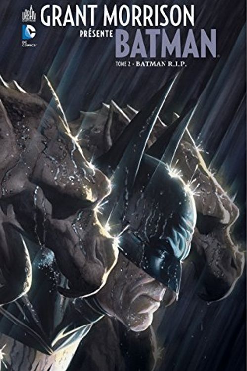 Cover Art for 9782365770569, Grant Morrison présente Batman, Tome 2 : Batman R.I.P. by Collectif