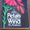 Cover Art for 9780671682880, Petals on the Wind (Dollanganger, No. 2) by V.c. Andrews