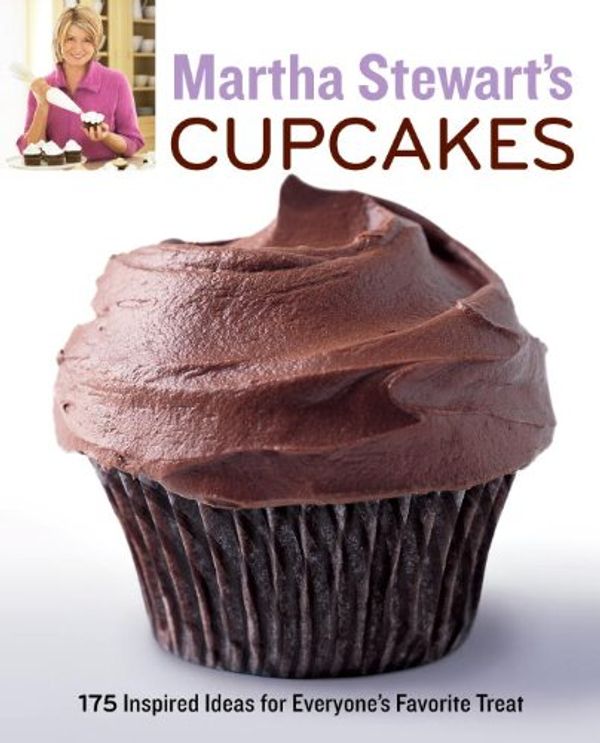 Cover Art for B004WY2K12, Martha Stewart's Cupcakes: 175 Inspired Ideas for Everyone's Favorite Treat: A Baking Book by Martha Stewart Living Magazine