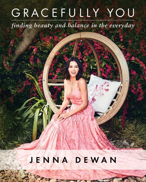 Cover Art for 9781501191510, Gracefully You: How to Live Your Best Life Every Day by Jenna Dewan