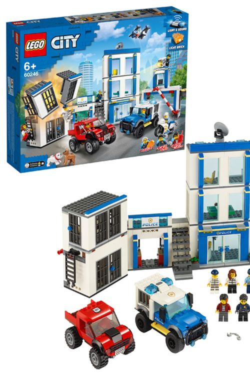 Cover Art for 5702016617801, Police Station Set 60246 by Lego