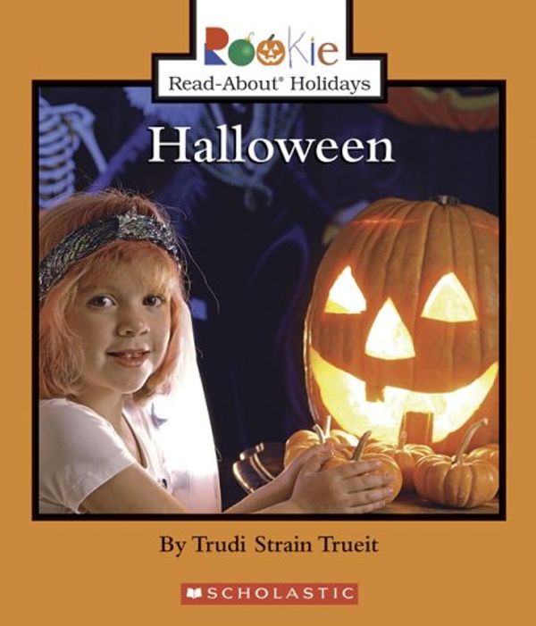 Cover Art for 9780531118375, Halloween by Trudi Strain Trueit