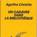 Cover Art for 9782702412138, Un Cadavre dans la bibliothèque by Agatha Christie