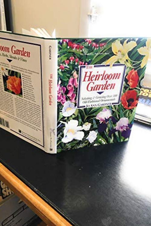 Cover Art for 9780882667522, The Heirloom Garden by Jo Ann Gardner