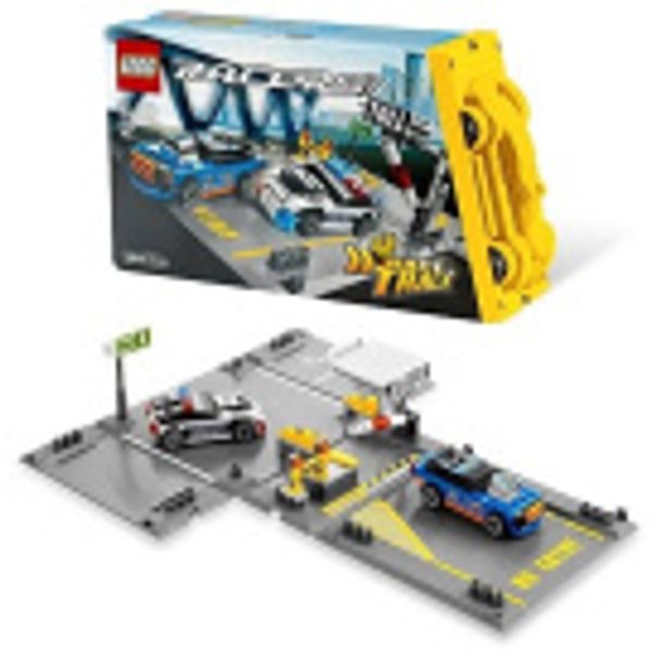 Cover Art for 0673419130875, Highway Chaos Set 8197 by LEGO Racers