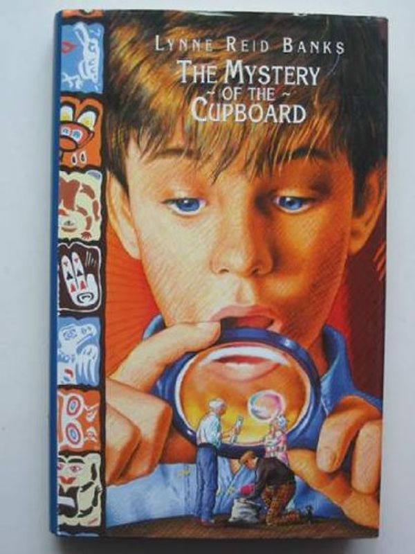 Cover Art for 9780001855045, The Mystery of the Cupboard by Lynne Reid Banks