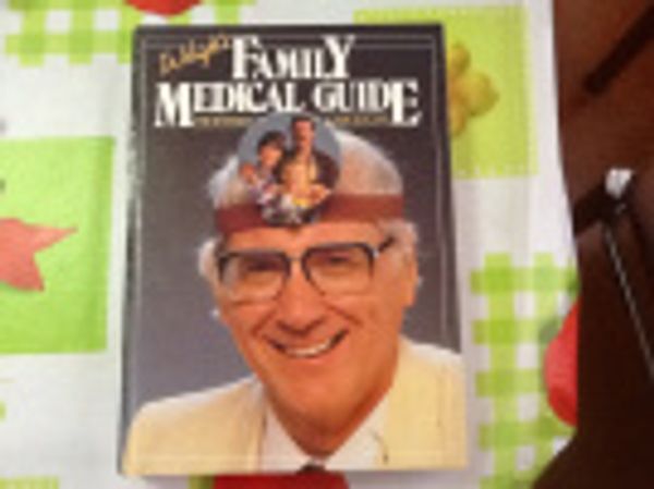Cover Art for 9780730205906, Dr Wright's Family Medical Guide by James Wright