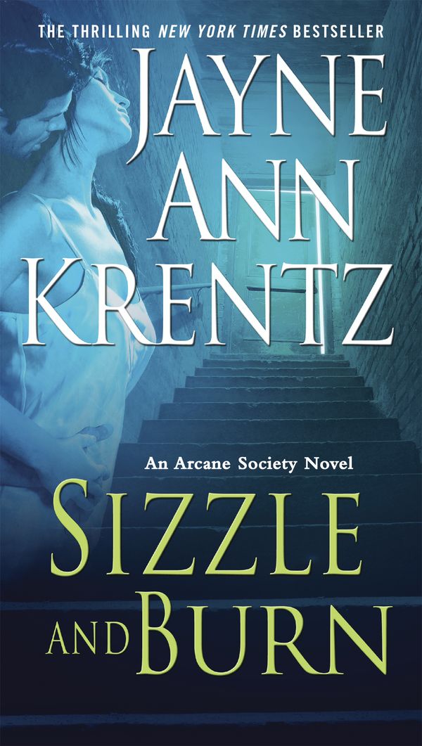 Cover Art for 9780515145816, Sizzle and Burn by Jayne Ann Krentz