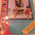 Cover Art for 9780590925945, Dawn's Family Fued (The Baby-Sitters Club, #64) by Ann M. Martin