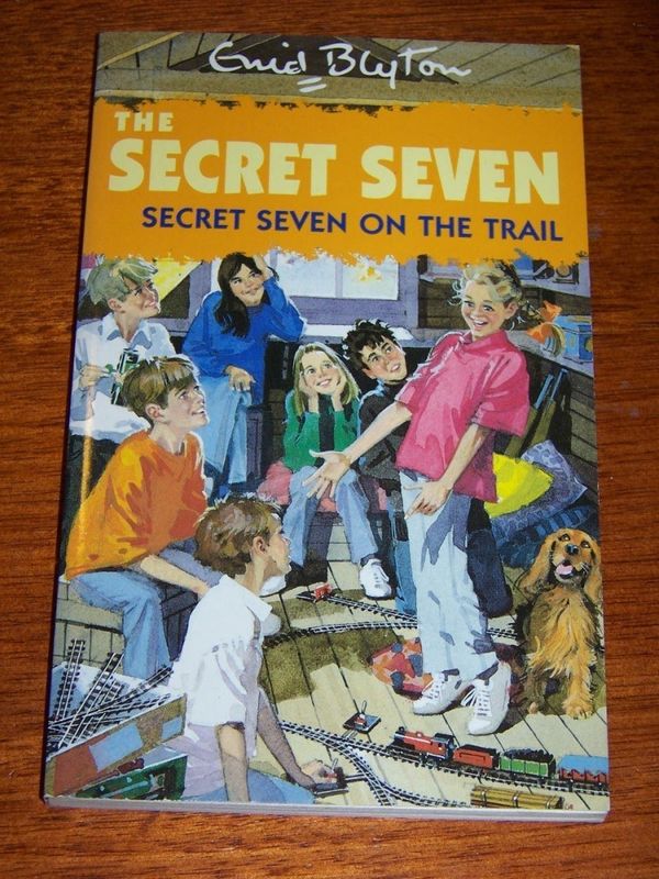 Cover Art for 9780340893104, Secret Seven on the Trail: Secret Seven 10 by Enid Blyton