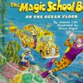 Cover Art for 9780590552455, On the Ocean Floor (Magic School Bus) by Joanna Cole