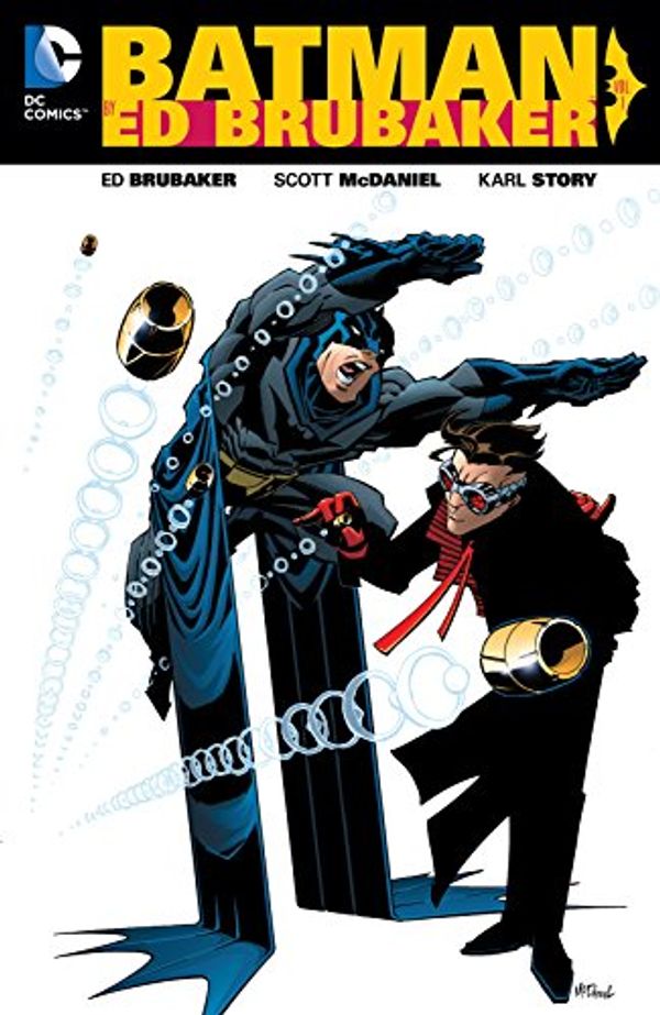 Cover Art for B01AKVJQJO, Batman by Ed Brubaker Vol. 1 (Batman (1940-2011)) by Ed Brubaker